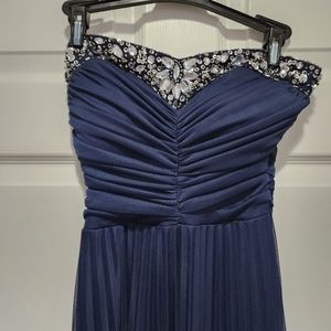 B. DARLIN SIZE 9 - NAVY BLUE BEADED CRYSTALS FORMAL PROM BRIDESMAID DRESS.